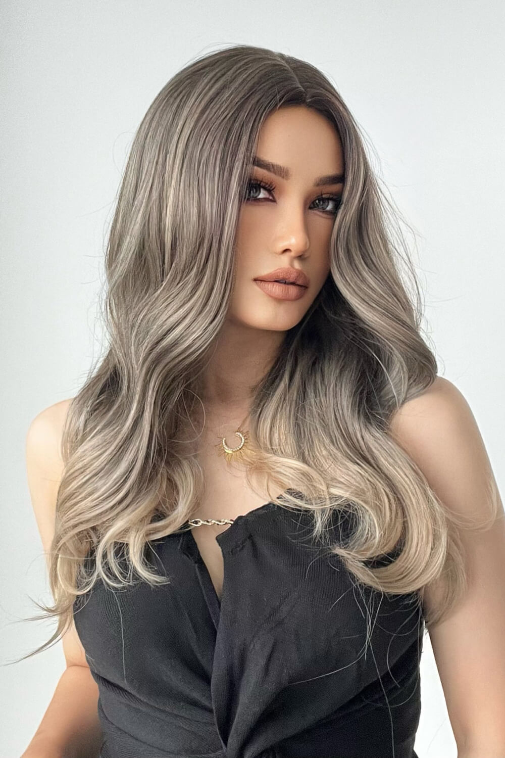 Peluca larga con balayage y ondas suaves