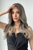 Peluca larga con balayage y ondas suaves